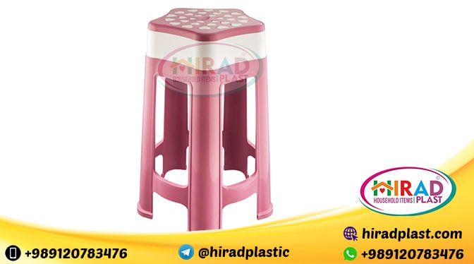 Plastic stool distributor