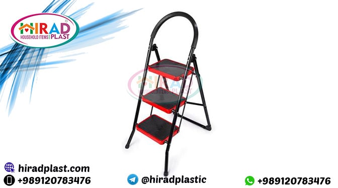 Folding aluminium ladder